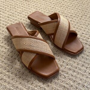 NWOT Bembien Aman Slide Raffia Brown Criss Cross Sandals